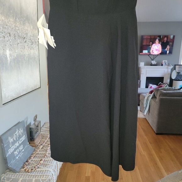 Alexander McQueen Women's Black Wool Crepe Midi Dress Size 42 - Picture 9 of 16